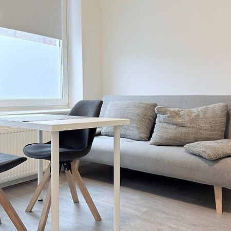 Studio-Apartments Fuer Monteure & Businessgaeste Zentral In Neumünster Extérieur photo
