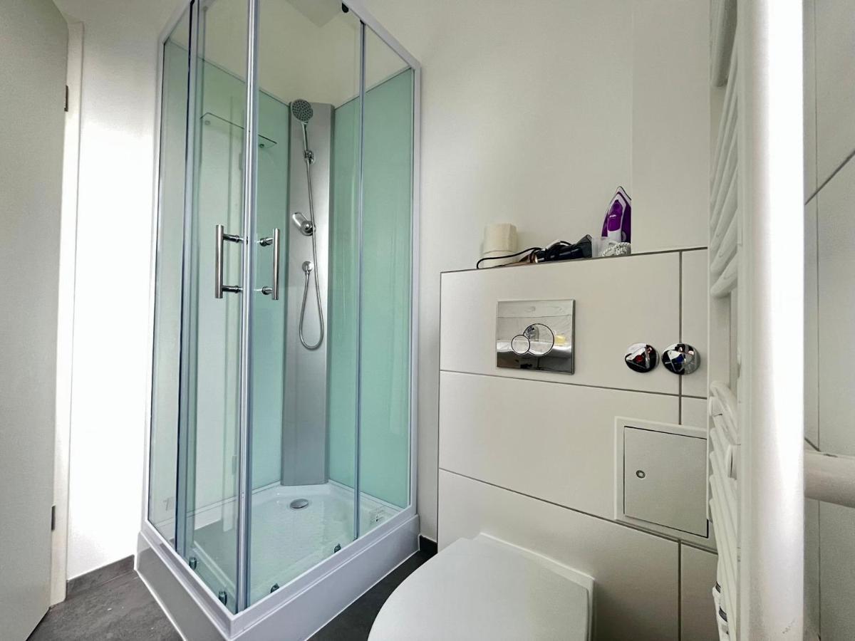 Studio-Apartments Fuer Monteure & Businessgaeste Zentral In Neumünster Extérieur photo