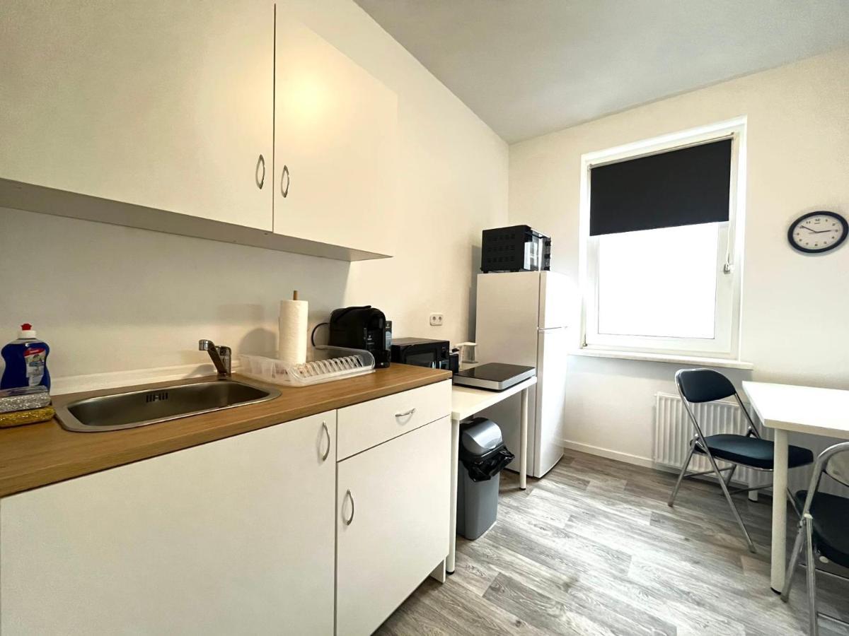 Studio-Apartments Fuer Monteure & Businessgaeste Zentral In Neumünster Extérieur photo