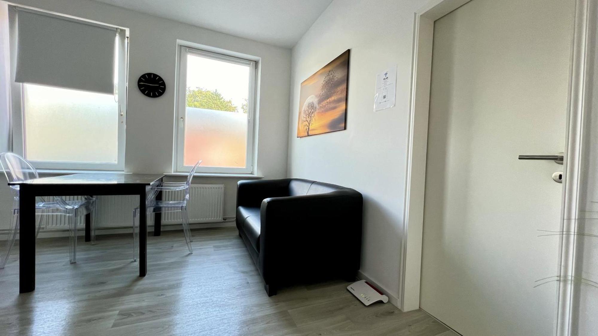 Studio-Apartments Fuer Monteure & Businessgaeste Zentral In Neumünster Extérieur photo