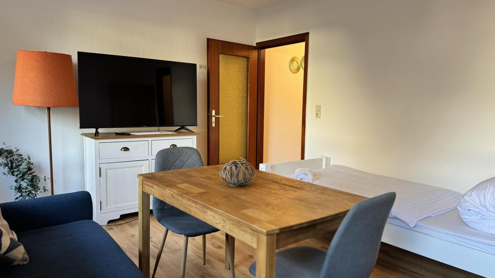 Studio-Apartments Fuer Monteure & Businessgaeste Zentral In Neumünster Extérieur photo
