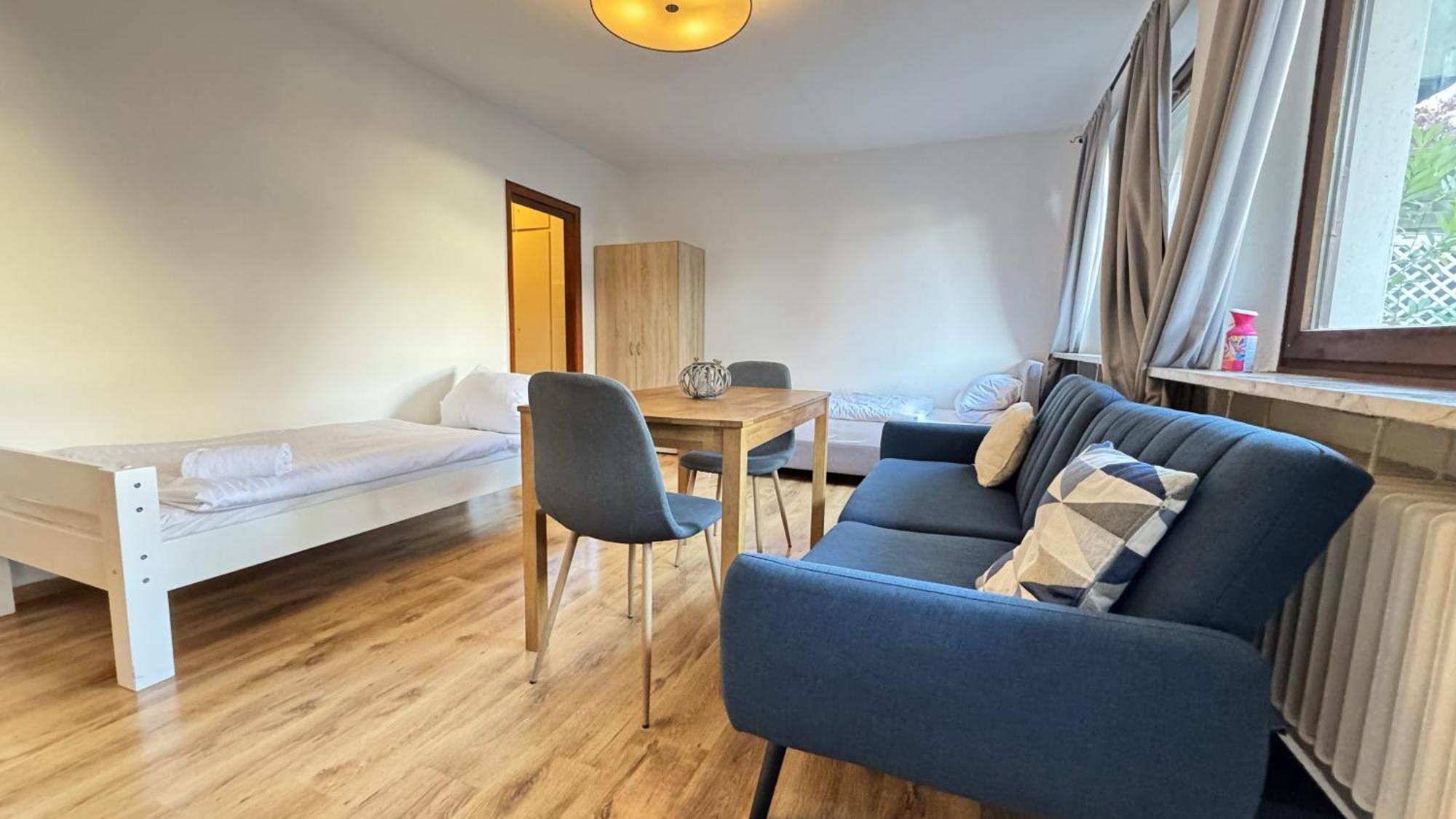 Studio-Apartments Fuer Monteure & Businessgaeste Zentral In Neumünster Extérieur photo