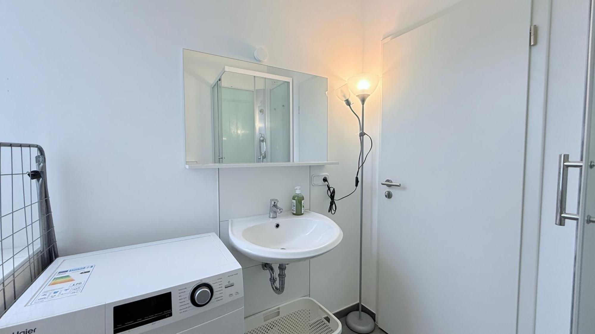 Studio-Apartments Fuer Monteure & Businessgaeste Zentral In Neumünster Extérieur photo
